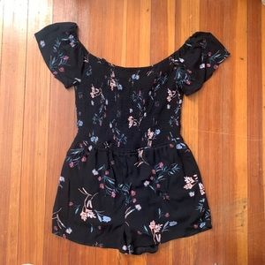 L.A. Hearts Floral Romper